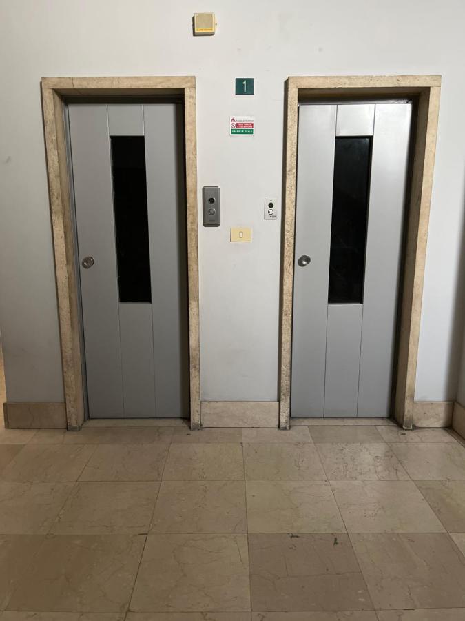 Minardi Apartments Vercelli Luaran gambar