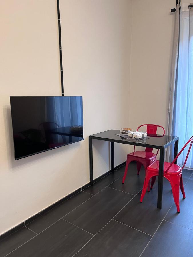 Minardi Apartments Vercelli Luaran gambar