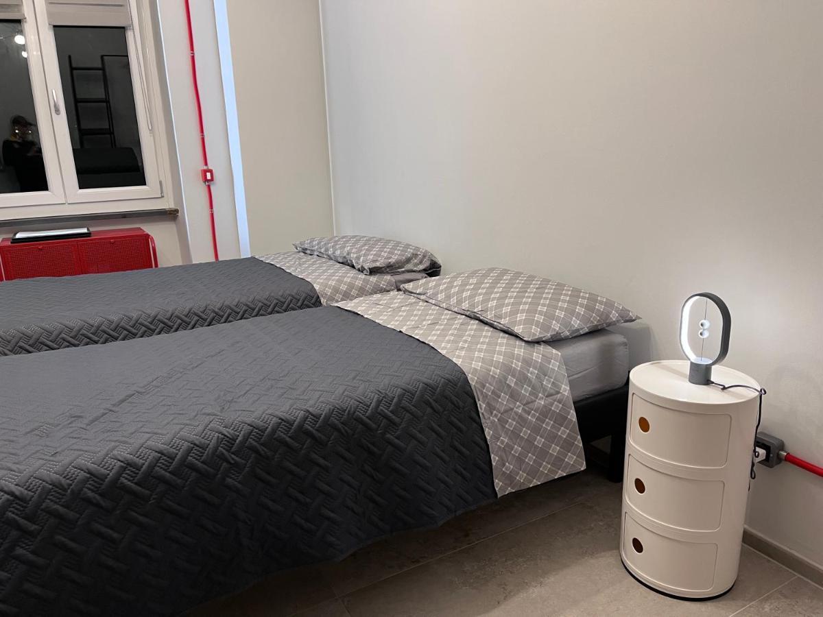 Minardi Apartments Vercelli Luaran gambar