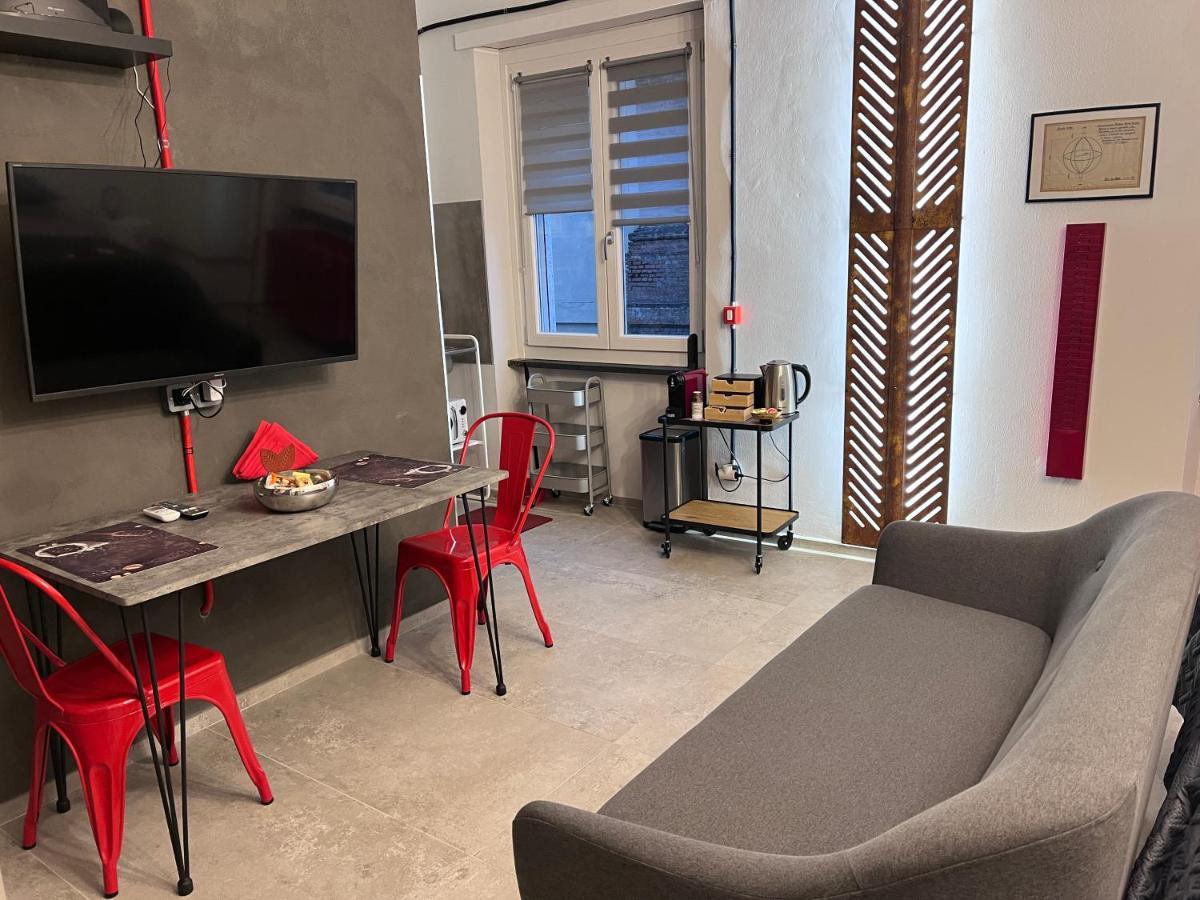 Minardi Apartments Vercelli Luaran gambar